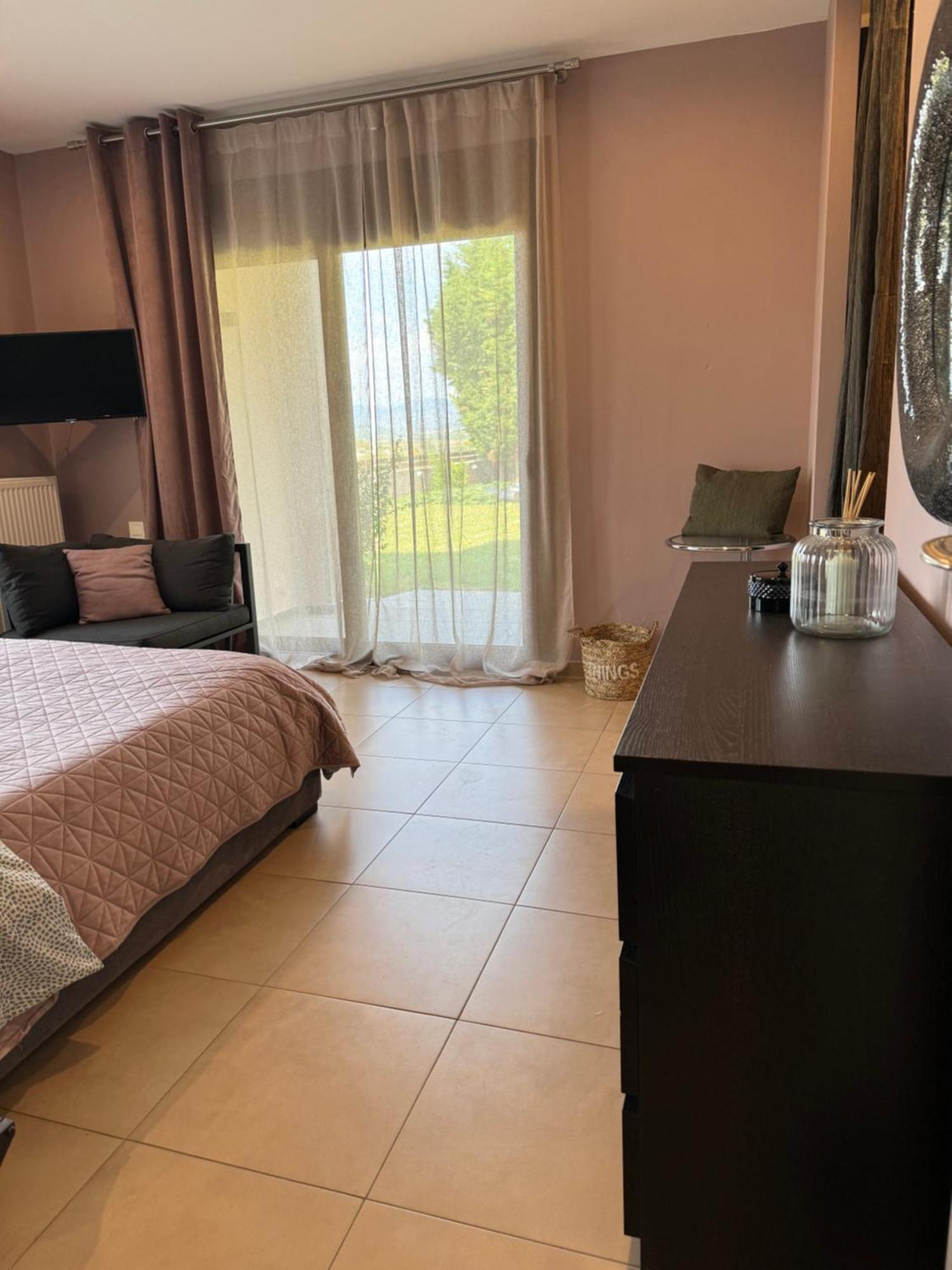 Bed and Breakfast Casagreek Комотини Экстерьер фото