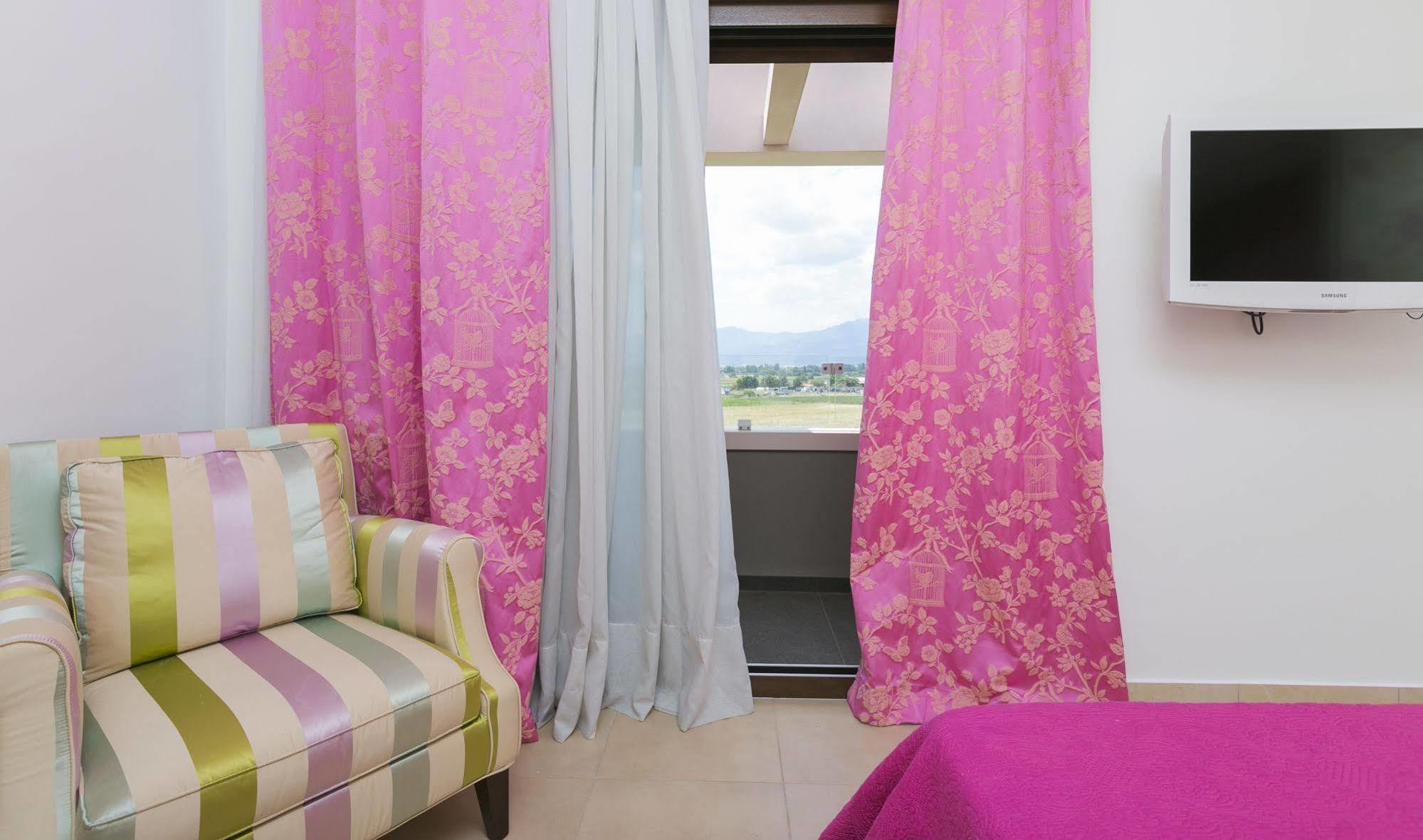 Bed and Breakfast Casagreek Комотини Экстерьер фото